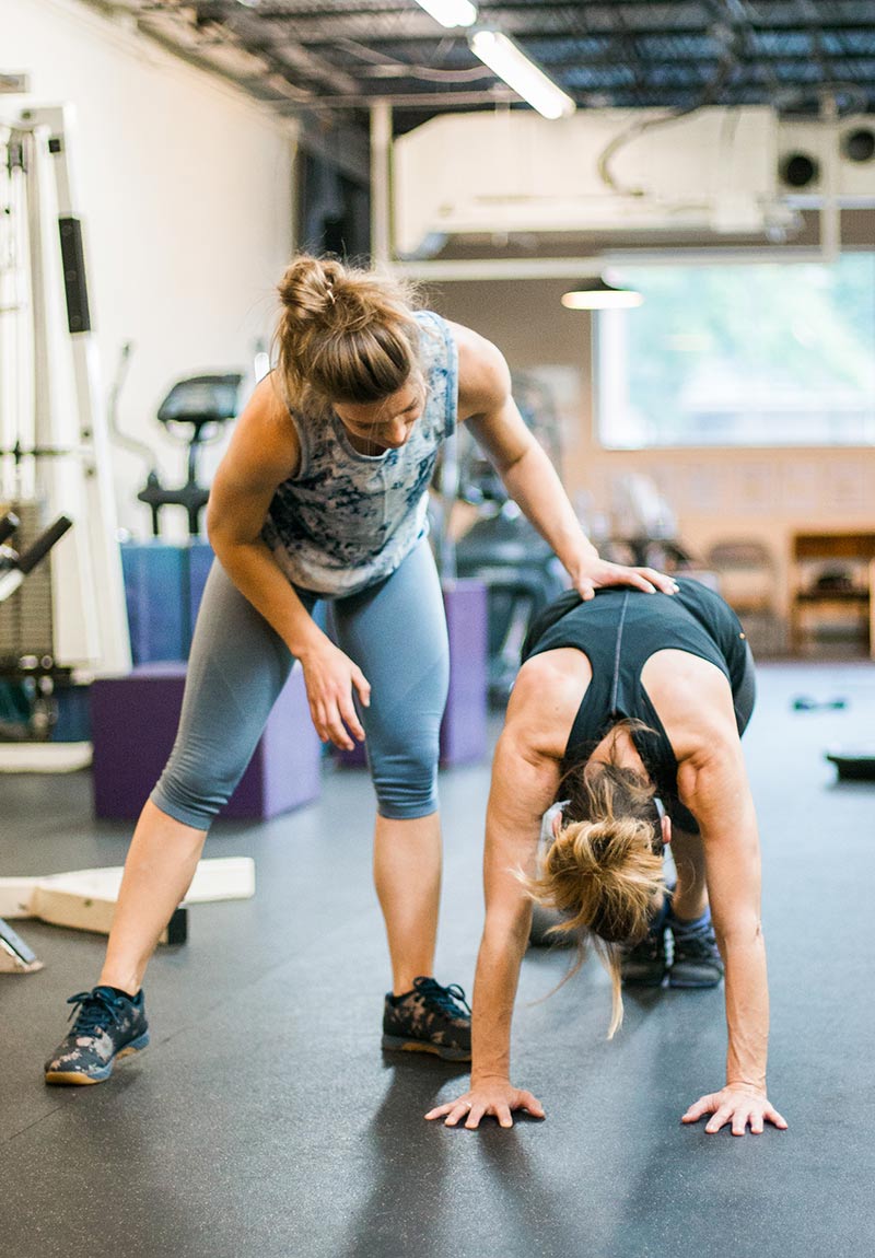 The Empowering Choice: 6 Benefits of Having a Female Fitness Trainer